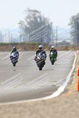 media/Sep-20-2025-TrackDaz (Sat) [[27f0cde673]]/B Group/220pm (Turn 9)/